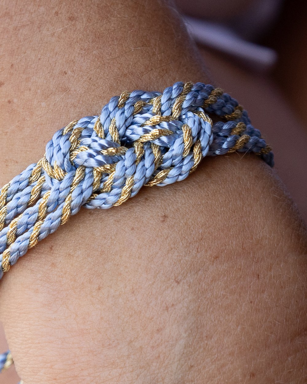Bracelet "Nœud d'Infini" — Bleu Ciel & Doré — Sha AZ Marrakech