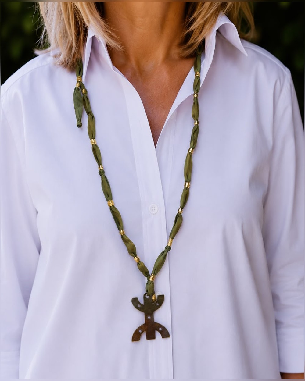 Sautoir Tissus & Perles Dorées — Pendentif Doré — Sha AZ Marrakech